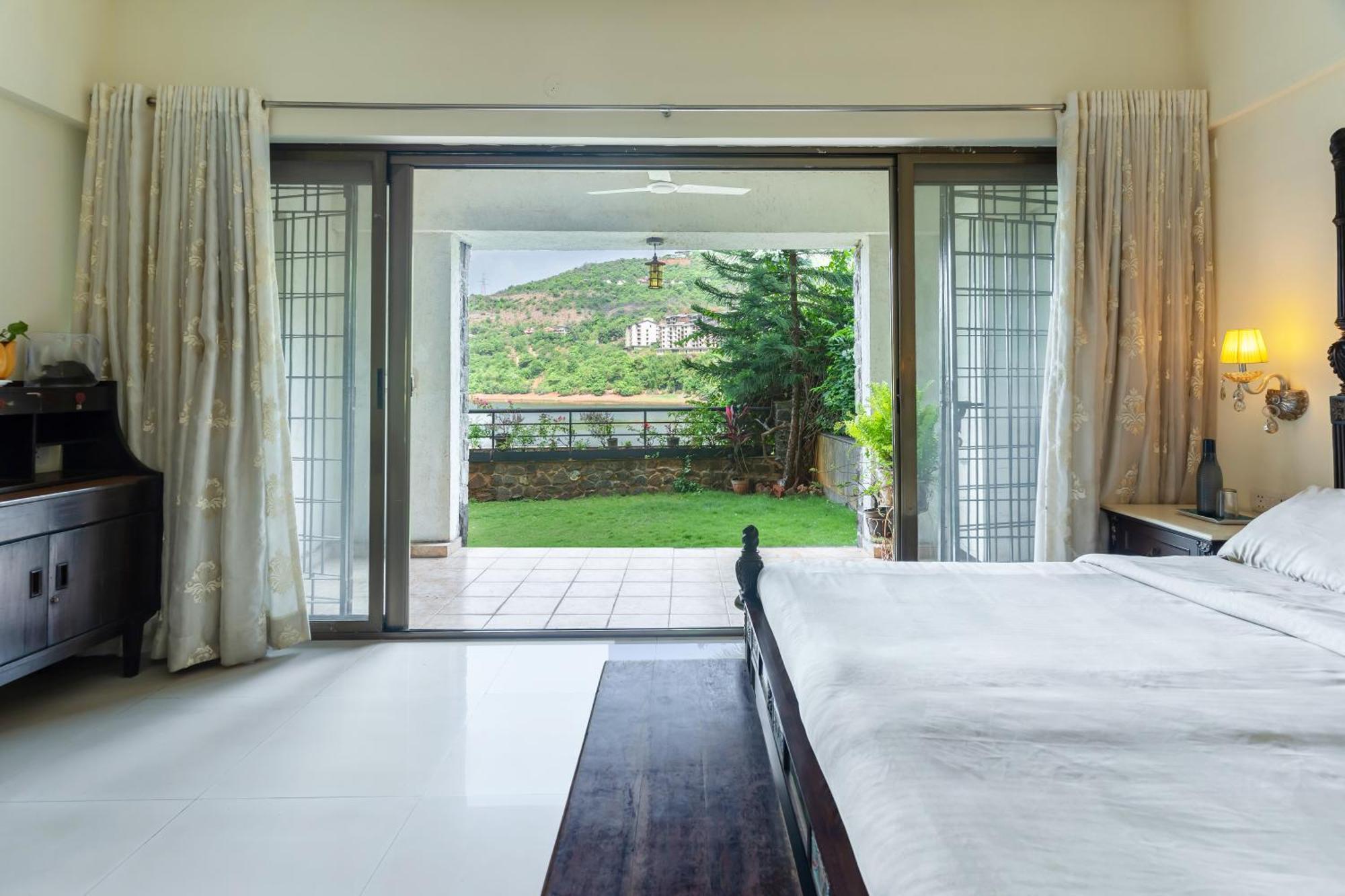Lavasa Holiday Home Esterno foto