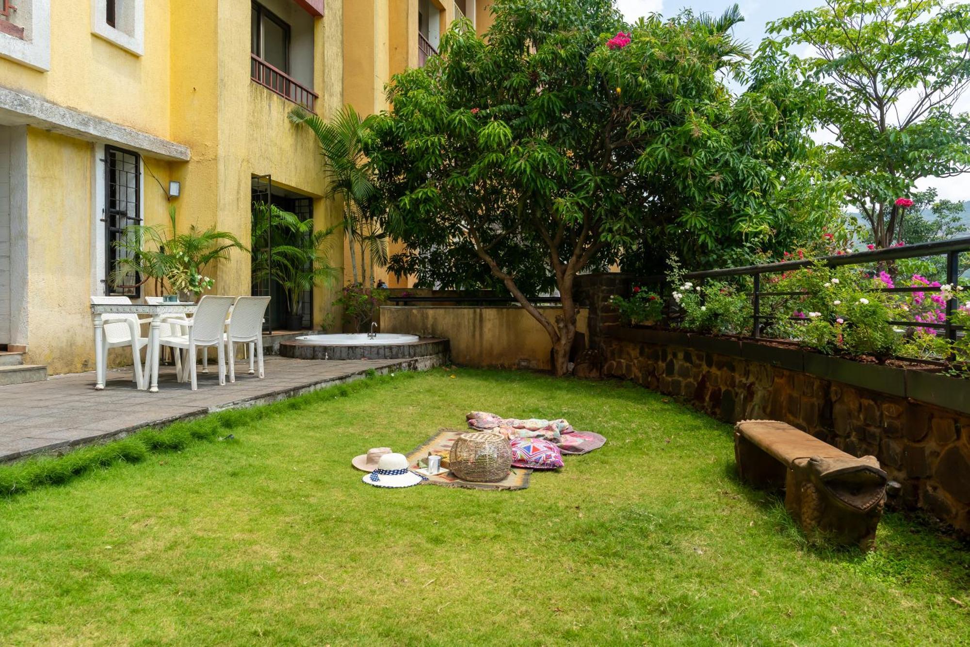 Lavasa Holiday Home Esterno foto